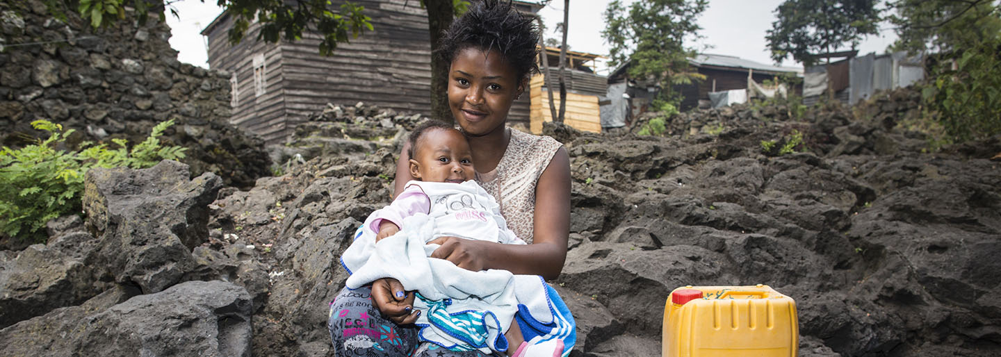 Congolese woman and child