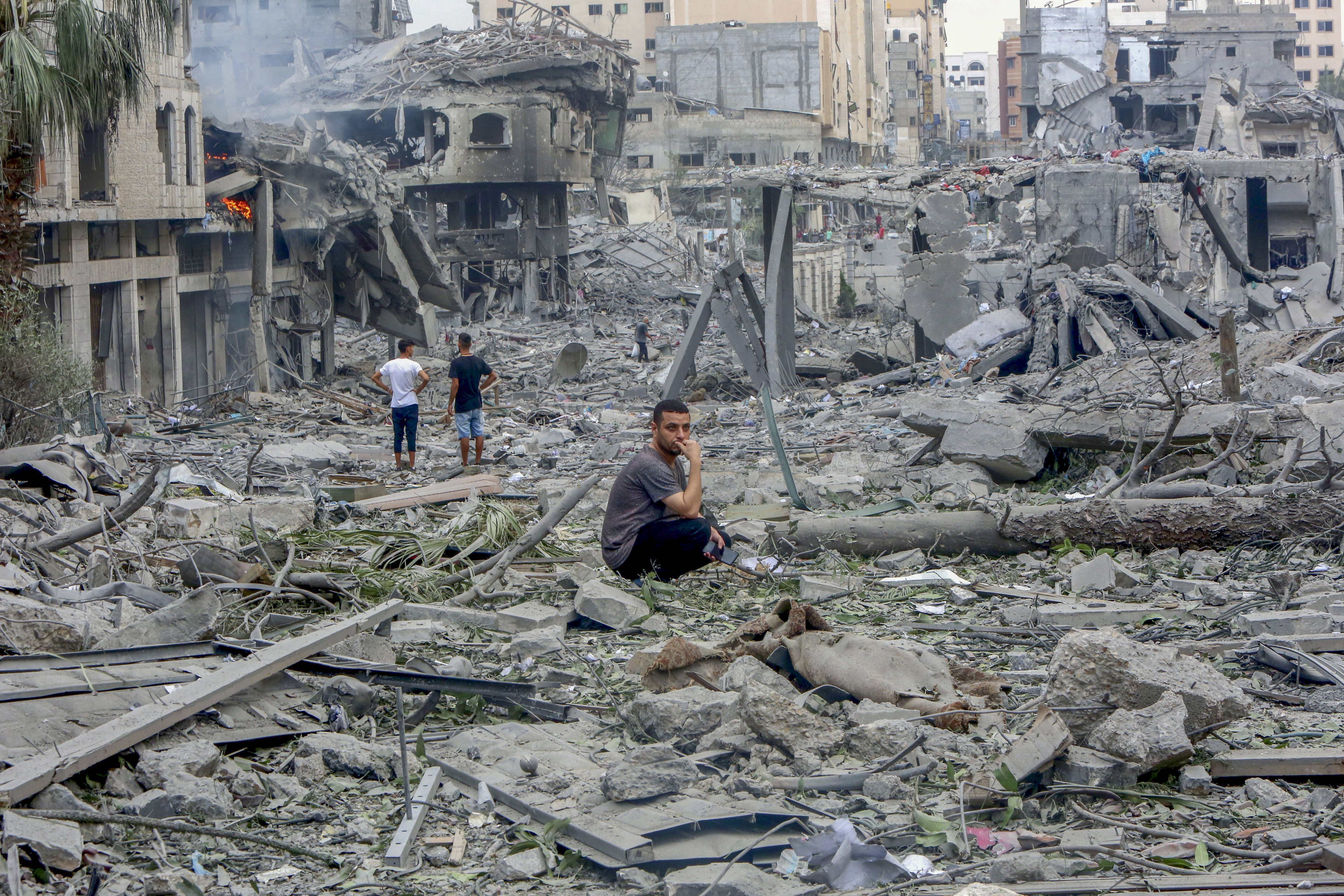 Pictured: Destruction in Gaza City’s Al-Remal neighborhood. Photo credits: ©Eyad Baba for Mercy Corps