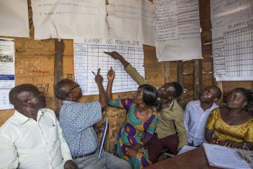 Congolese community members working together.