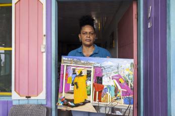 Artist and community action board leader arelys painted this artwork days after hurricane iota, capturing the devastation across san andrés.
