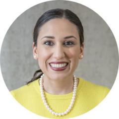 Zeeni Irani headshot.