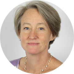 Bio photo for Debbie Hillier.