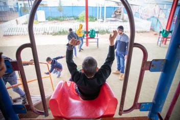 In the Za’atari refugee camp, more than 80,000 Syrian refugees now grapple with profound stress. Our teams provide mental health support and have created a space for families to learn, socialize, play and escape the realities of life in a refugee camp. This life-saving support is as important as food, water and shelter. (Photo: Ezra Millstein, 2019)