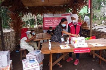 Participants provided feedback at a cooking kits distribution site. In speaking with community members, we found that those with the most needs were pregnant women, those with children under five years old, people with disabilities, and elderly people.