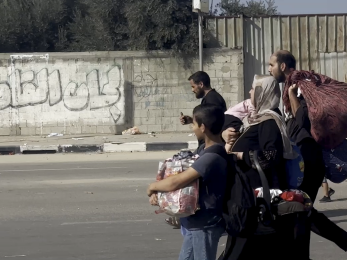 In central gaza, palestinians flee from northern gaza to the south after the israeli army issued an evacuation warning.